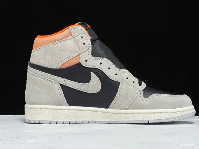 HYPE 555088-018 Jordan OG Air Grey Neutral 1 High Retro 0422